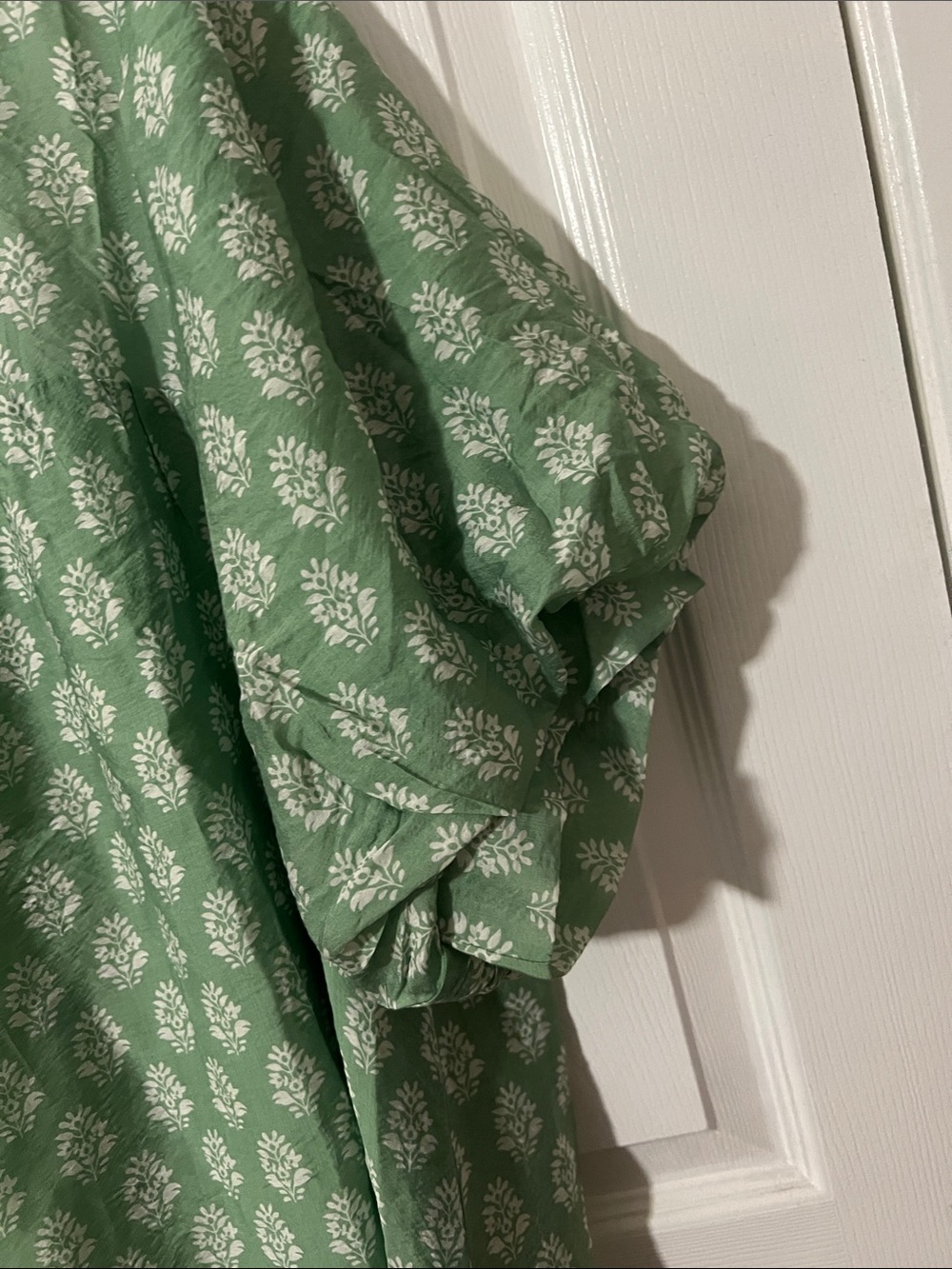 NWT Umgee Green Floral Blouse with White Lace Trim Large - Picture 9 of 14